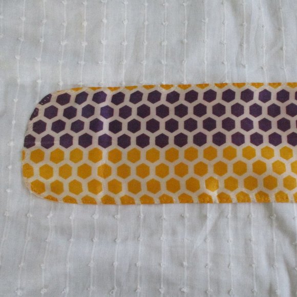 1960s petite purple & yellow honeycomb scarf - Picture 3 of 5